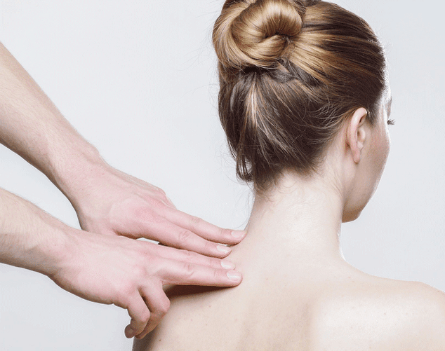 naise kaela massaaž